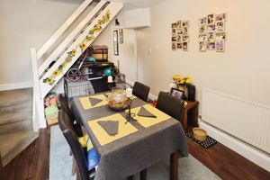ST LEONARDS ROAD- click for photo gallery